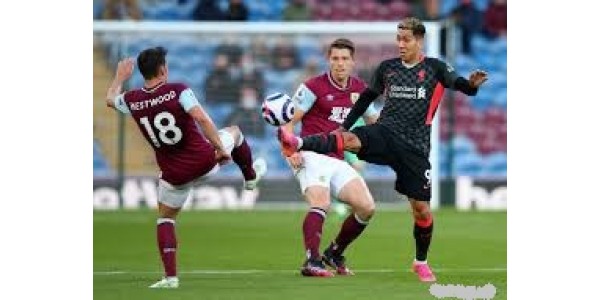 Liverpool opět postupuje mezi nejlepší čtyři v Premier League